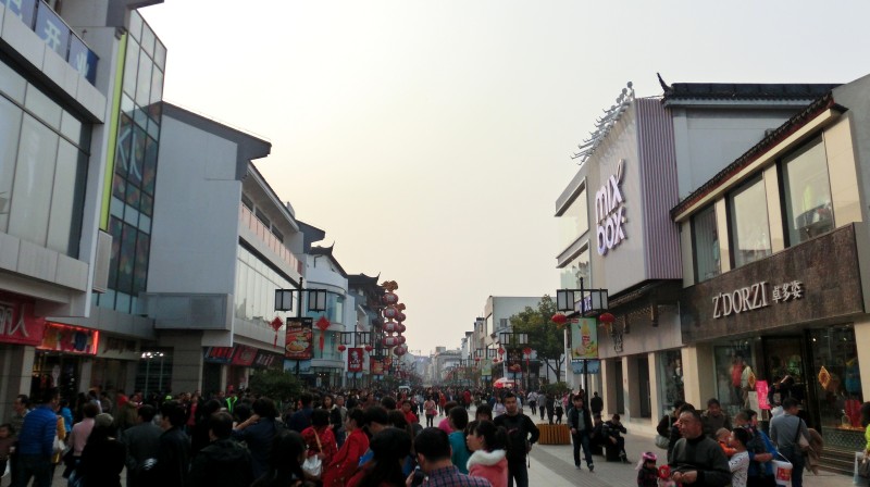 Naujieji meta Kinijoje: šurmulys prekybiniame rajone