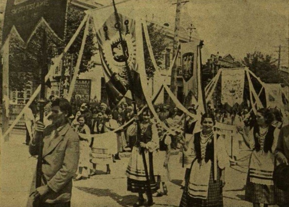 Charbino lietuvių Dievo kūno procesijos eisena 1938 m.