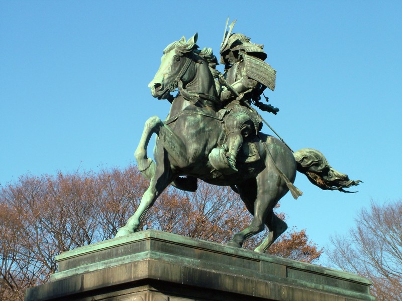 Kusunoki_Masashige_statue