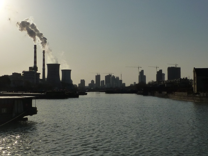 Yangzhou Power plant, one of numerous coal plants in China that constitute some two thirds of market share for power generation.